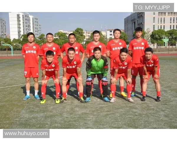 古泰斯与谢里夫的巅峰对决谁将笑到最后揭晓足球新传奇